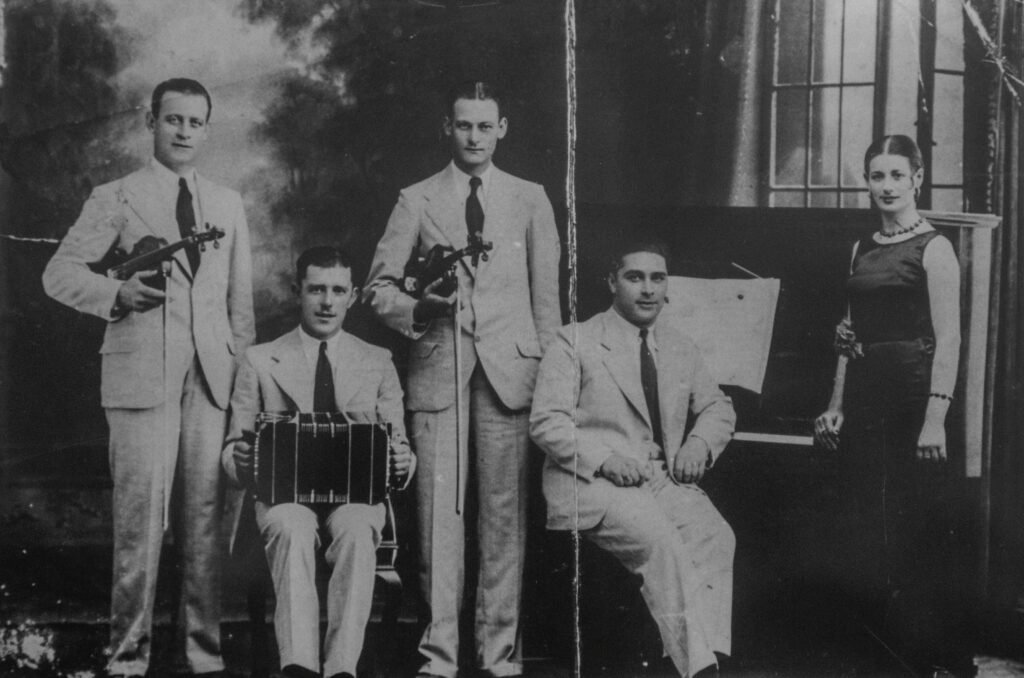 Conjunto de los Hermanos Favero (1915)
