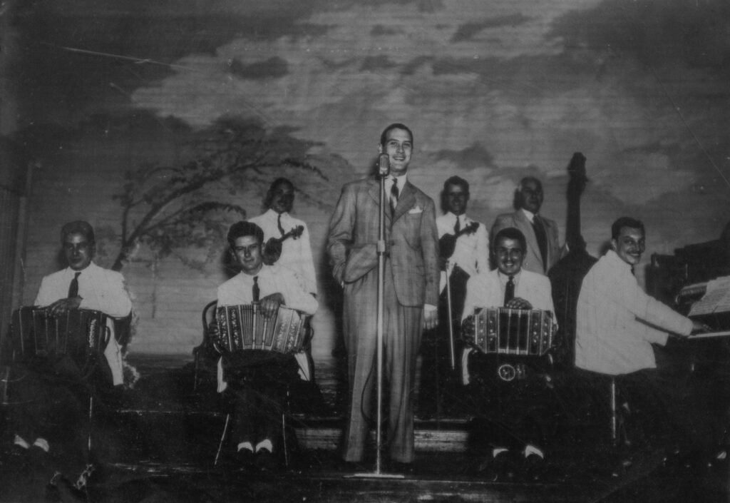 Orquesta Los Zorros Blancos (1945)