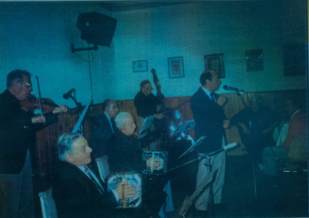 Oscar Moyano y sus Amigos del Tango (1995)