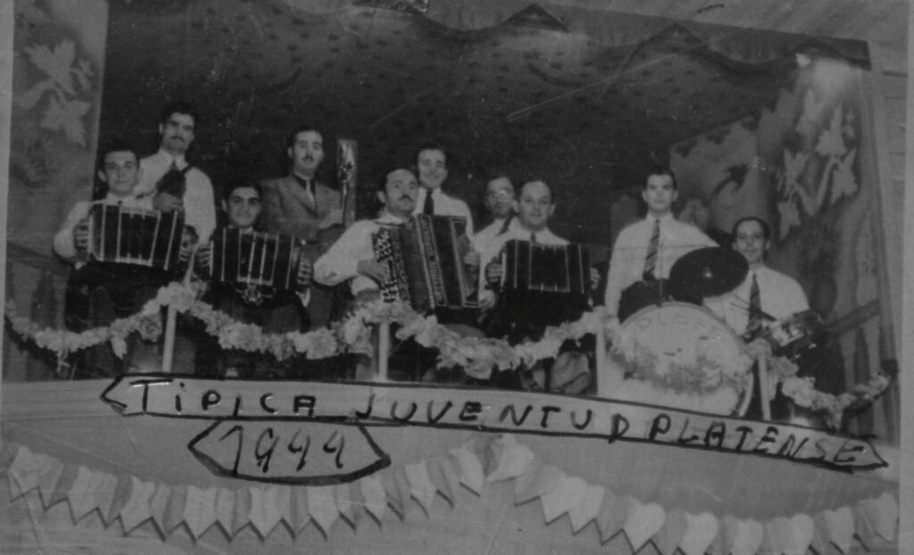 Típica Juventud Platense (1944)